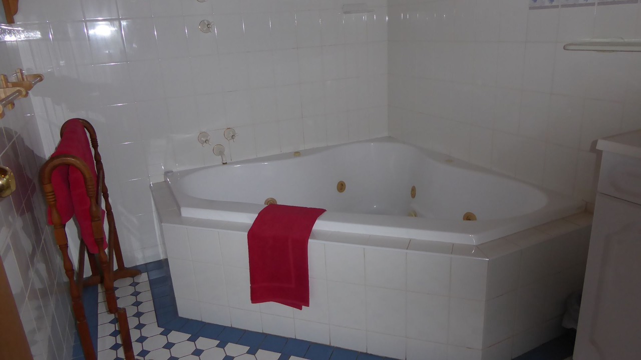 Photo of Bathroom in Gillentown