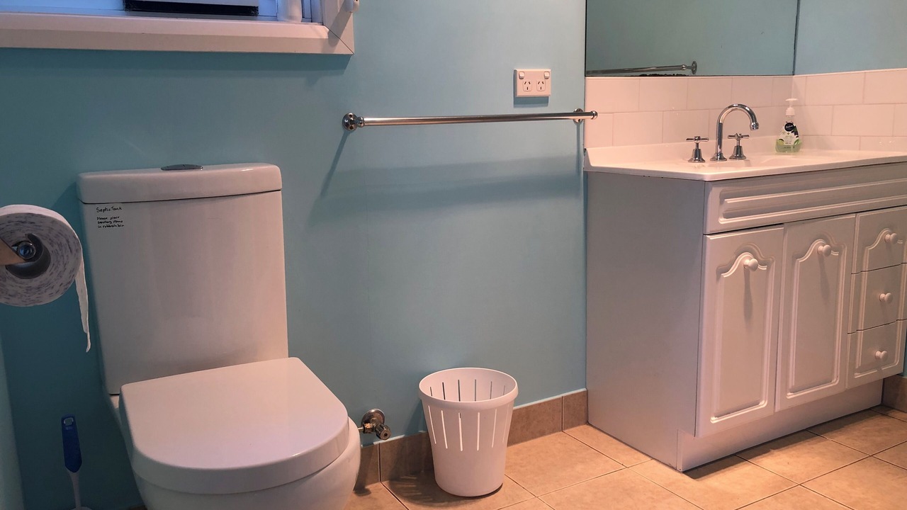 Photo of Bathroom in Lauderdale