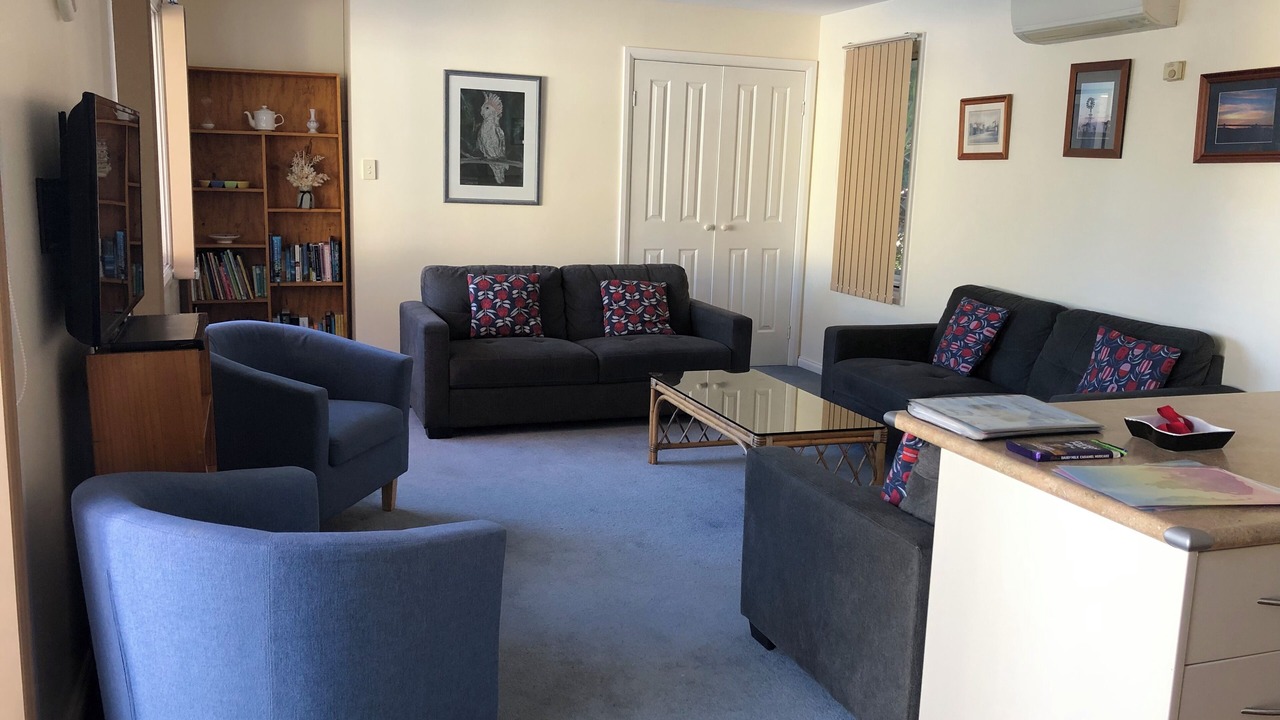 Photo of Livingroom in Lauderdale