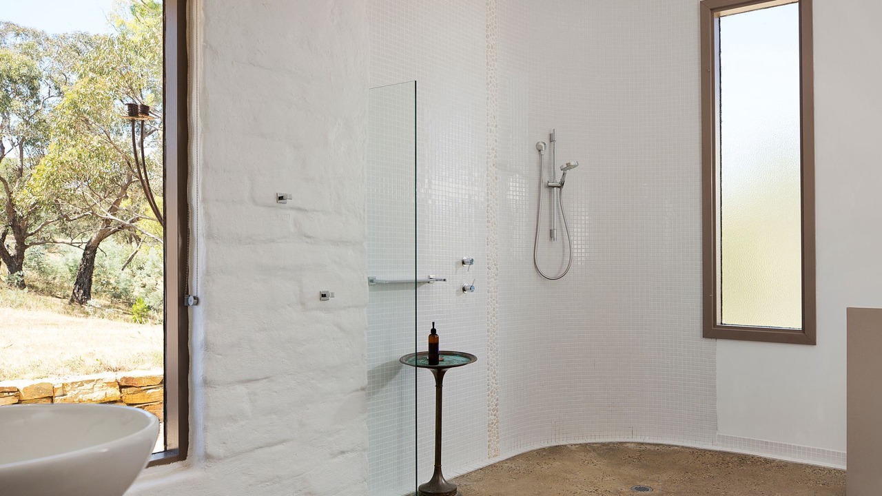Photo of Bathroom in Shepherds Flat