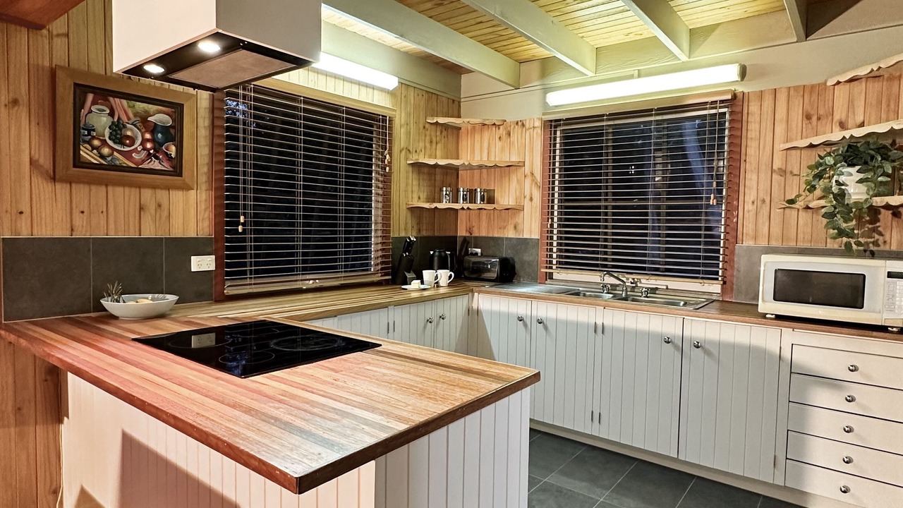 Photo of Kitchen in Sawmill Settlement