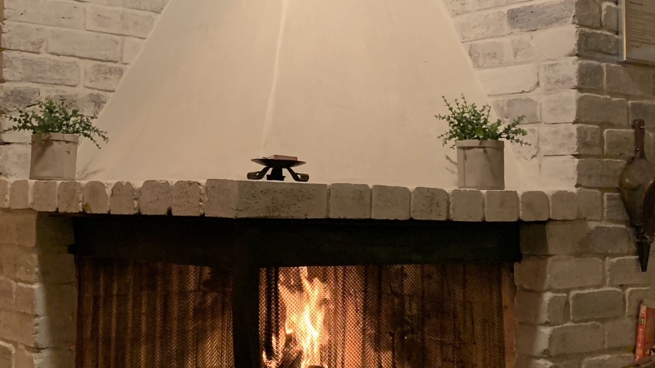 Photo of Livingroom in Sawmill Settlement