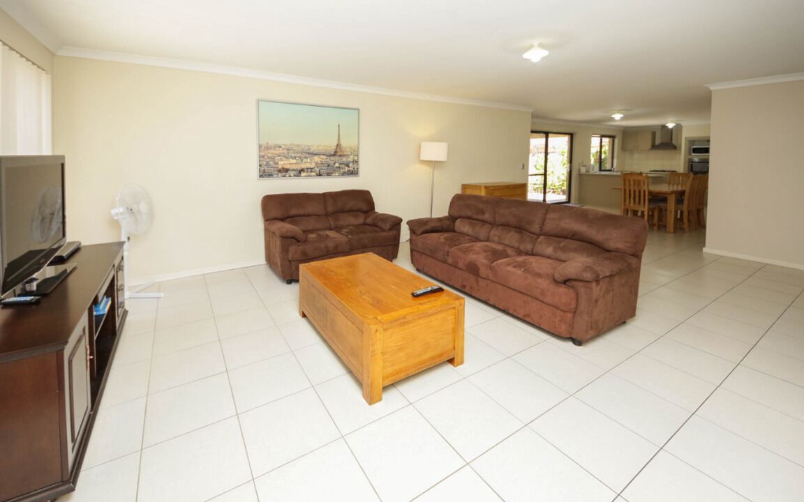 Photo of Livingroom in East Cannington
