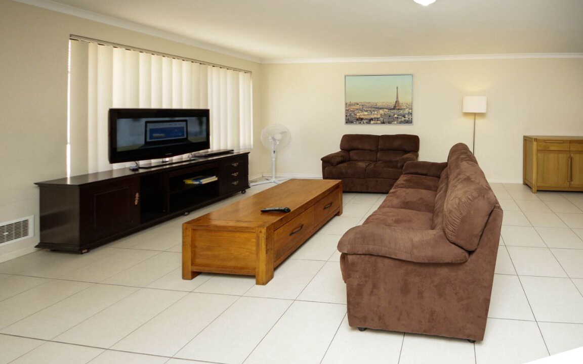 Photo of Livingroom in East Cannington