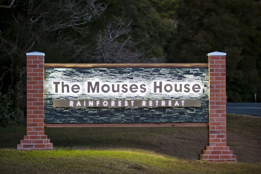 Photo of Buildings in Springbrook
