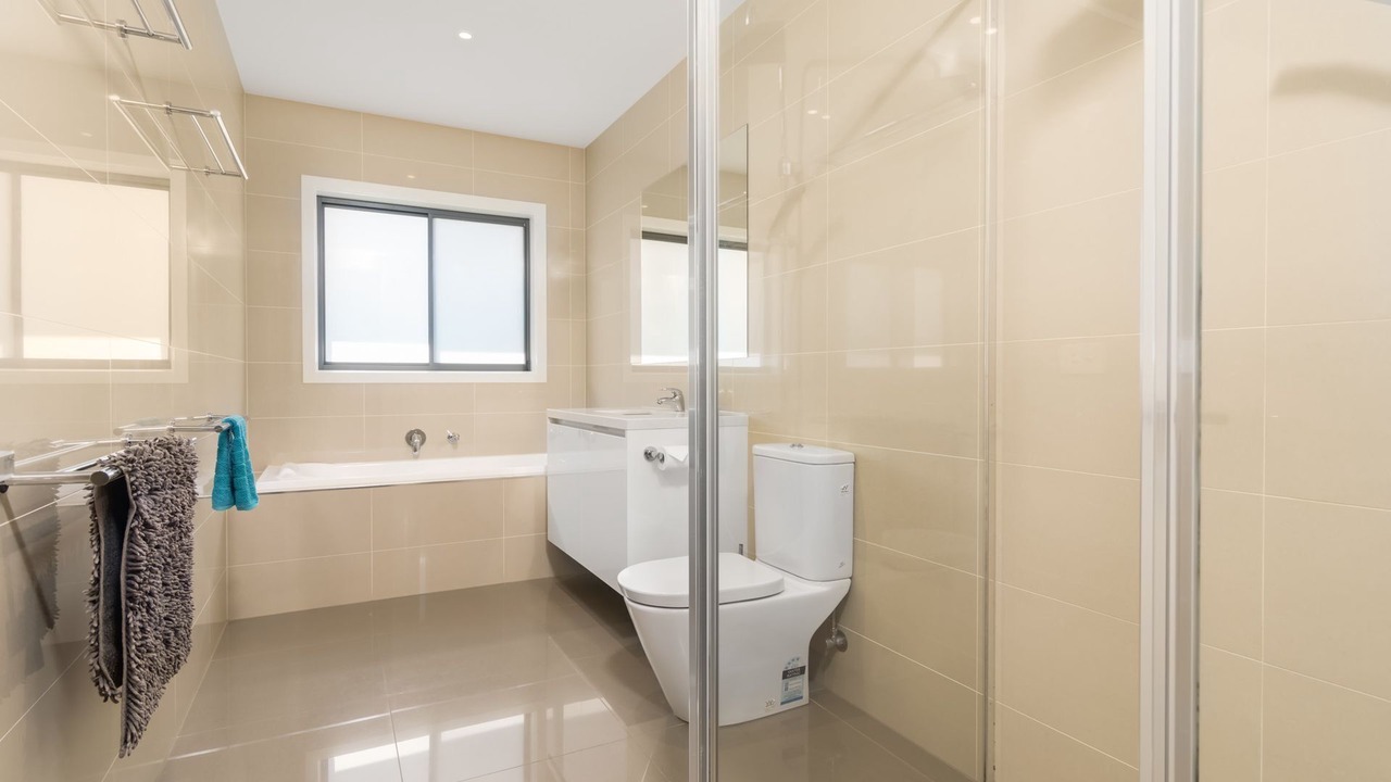 Photo of Bathroom in Yarrawonga