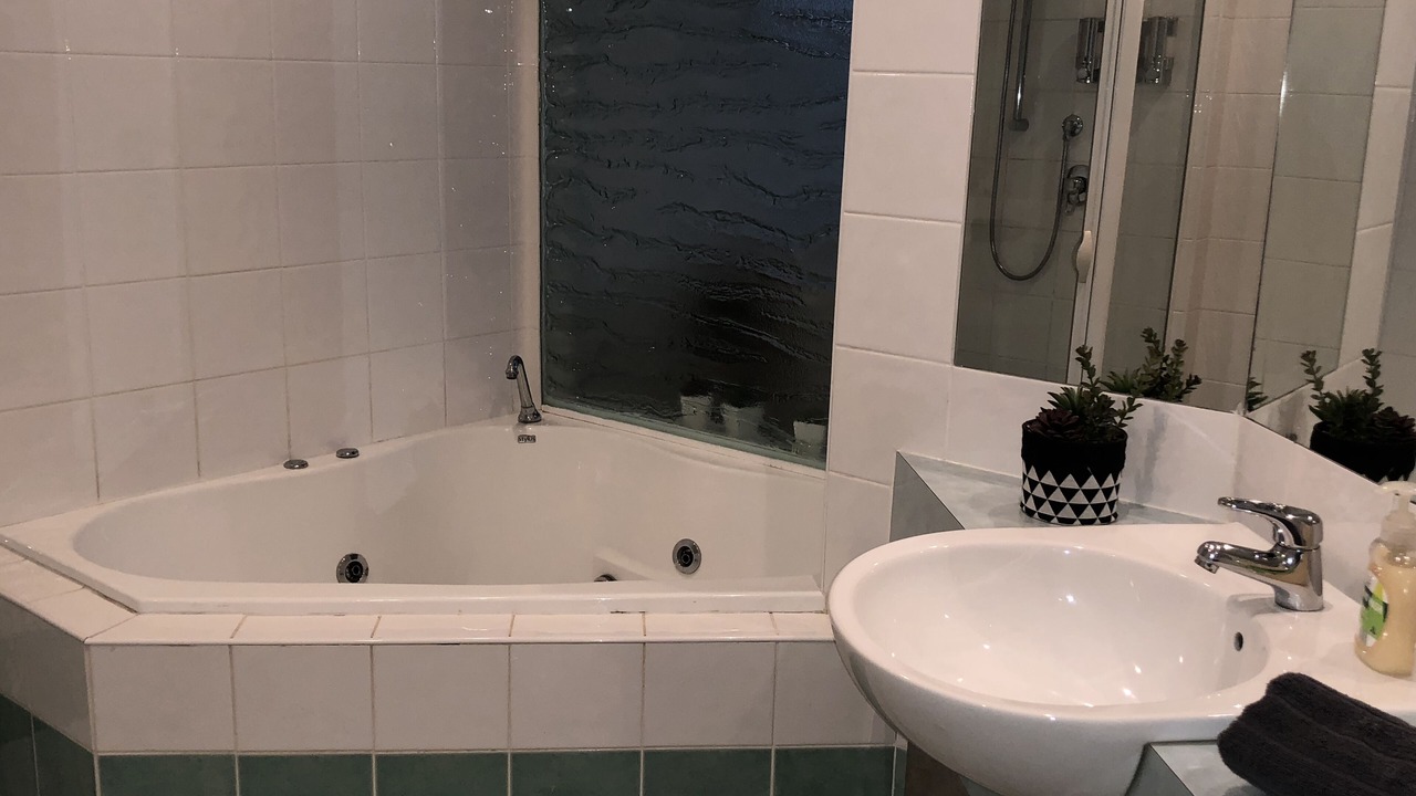 Photo of Bathroom in Cowes