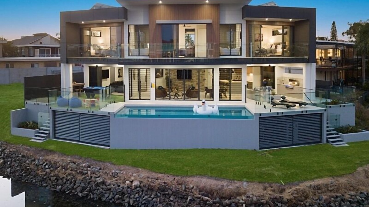Photo of Outdoor in Broadbeach Waters