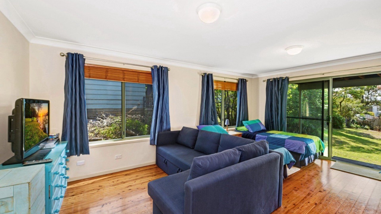 Photo of Livingroom in Macmasters Beach