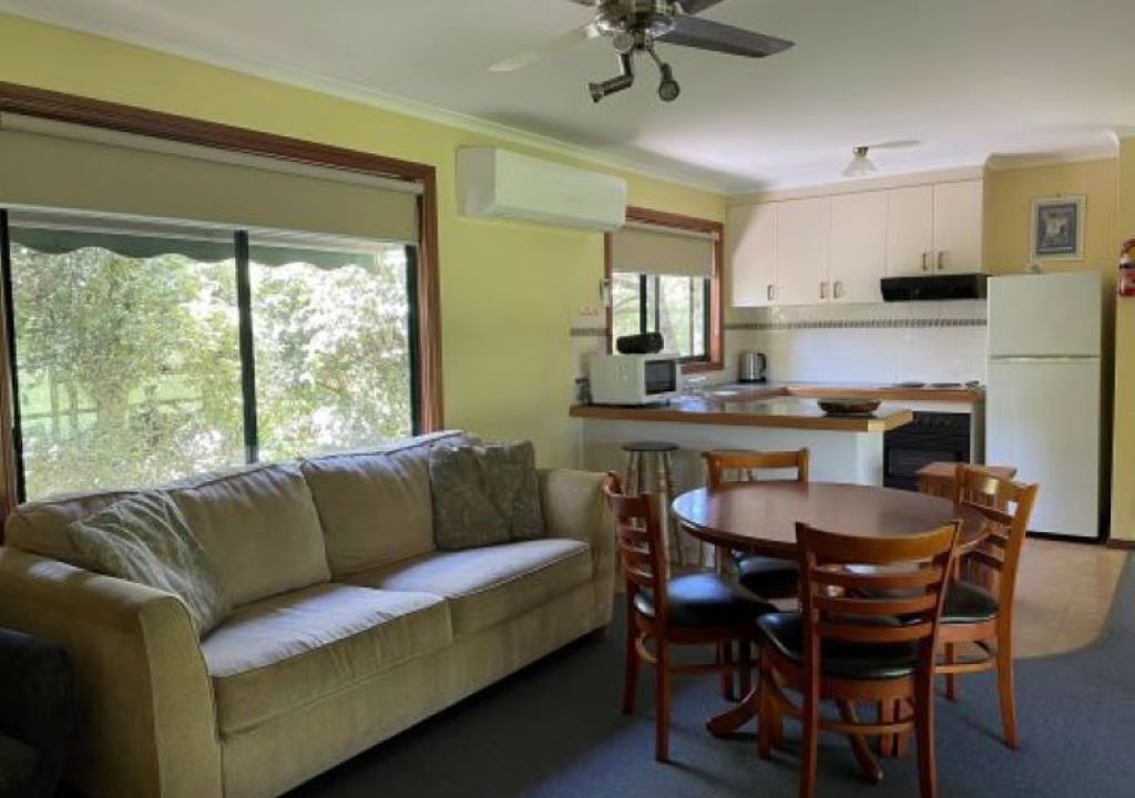 Photo of Livingroom in Bombowlee