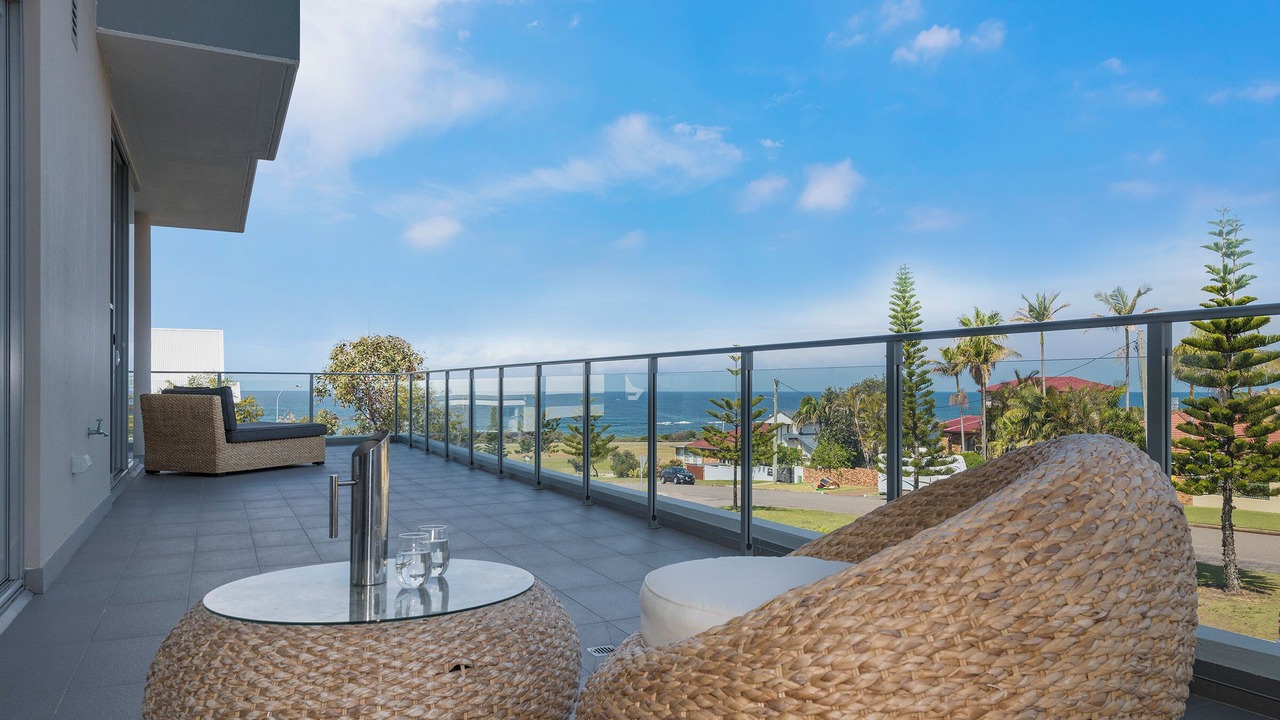 Photo of Patio Balcony in Caves Beach