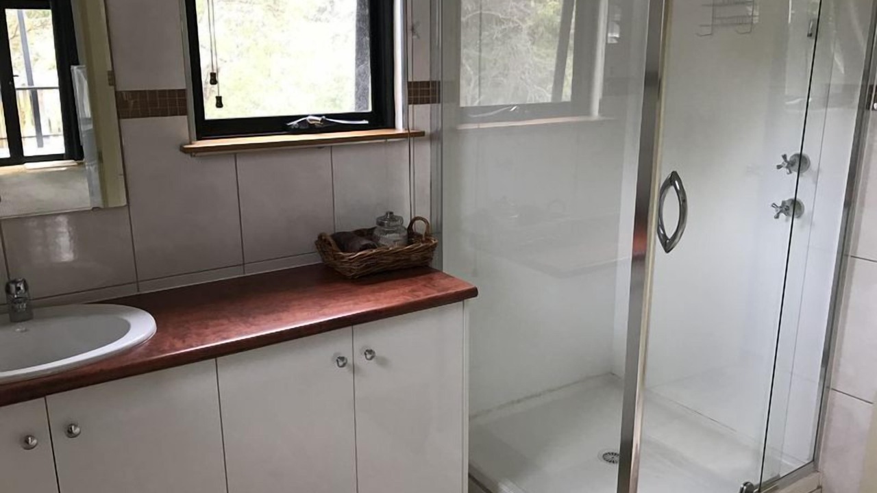 Photo of Bathroom in Pink Lake