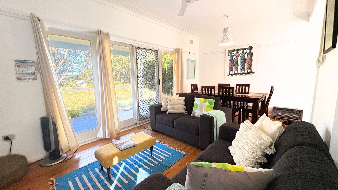 Photo of Livingroom in Shoalhaven Heads
