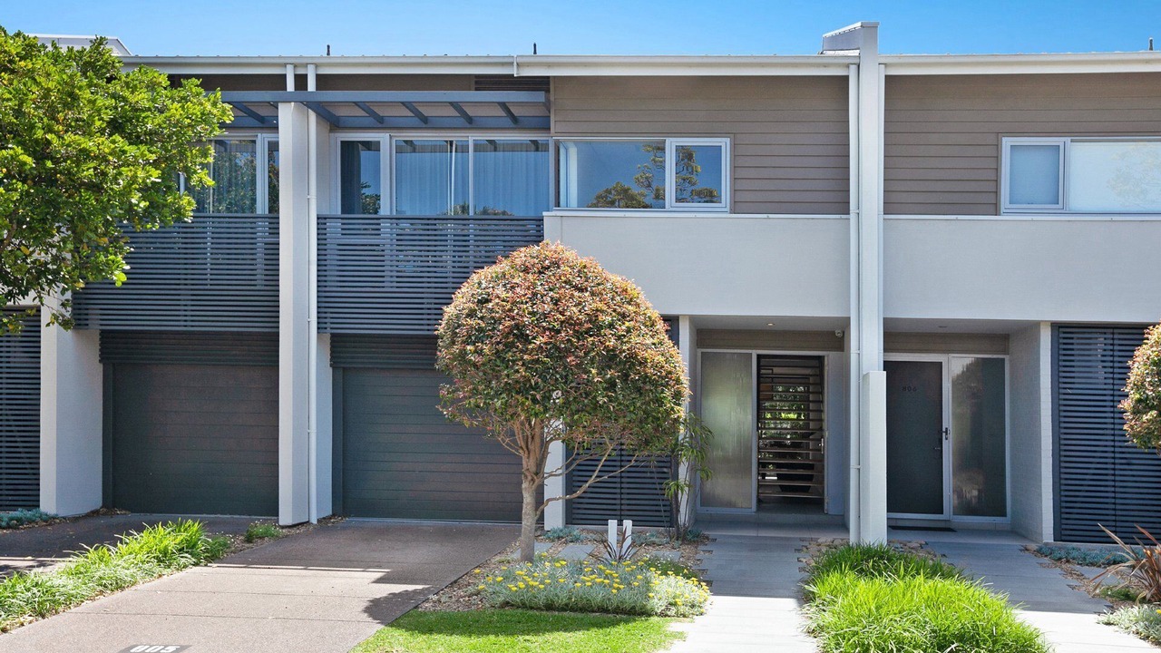 Photo of Outdoor in Magenta Shores