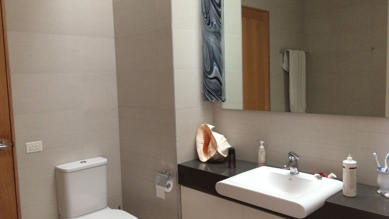 Photo of Bathroom in Sanctuary Lakes