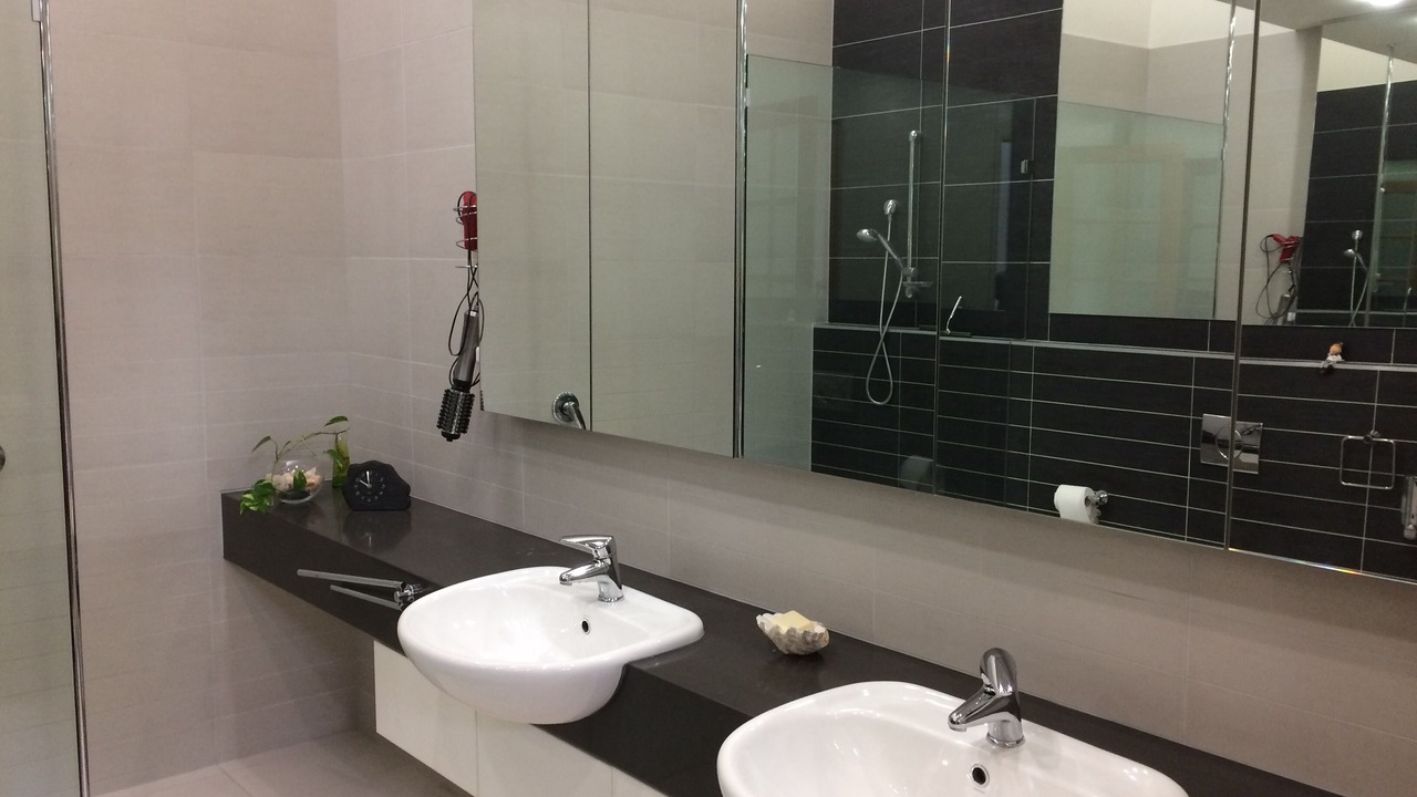 Photo of Bathroom in Sanctuary Lakes