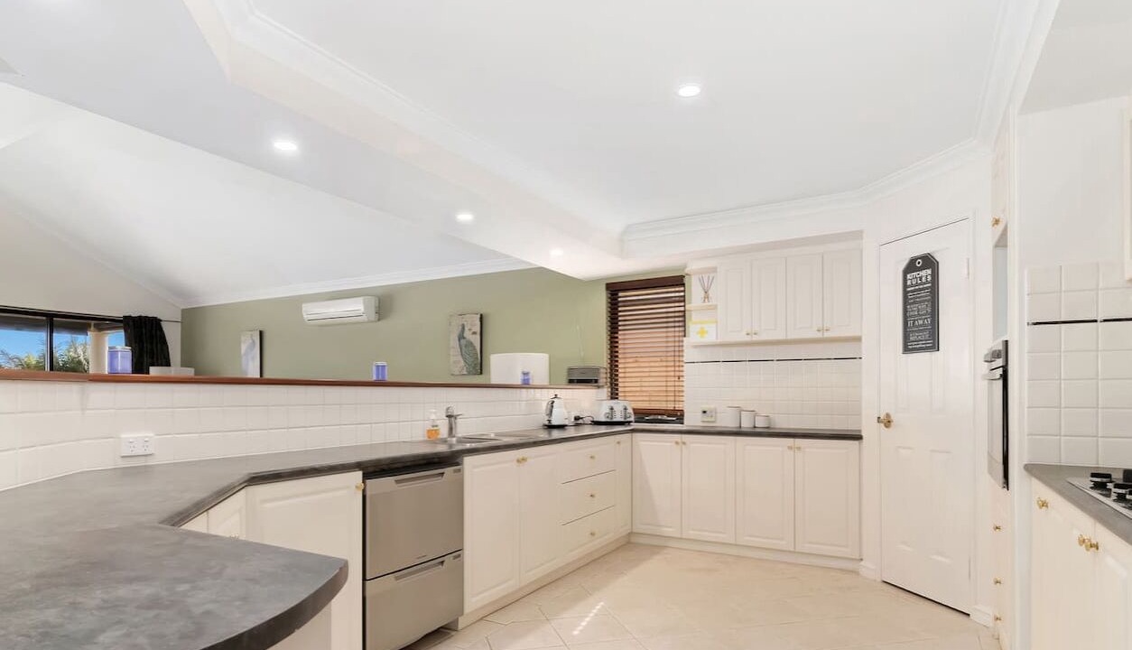Photo of Kitchen in South Yunderup