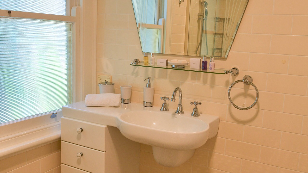 Photo of Bathroom in Katoomba
