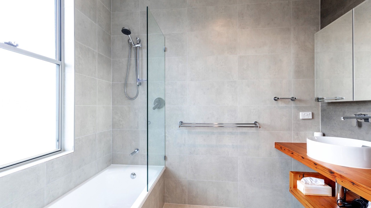 Photo of Bathroom in De Mole River