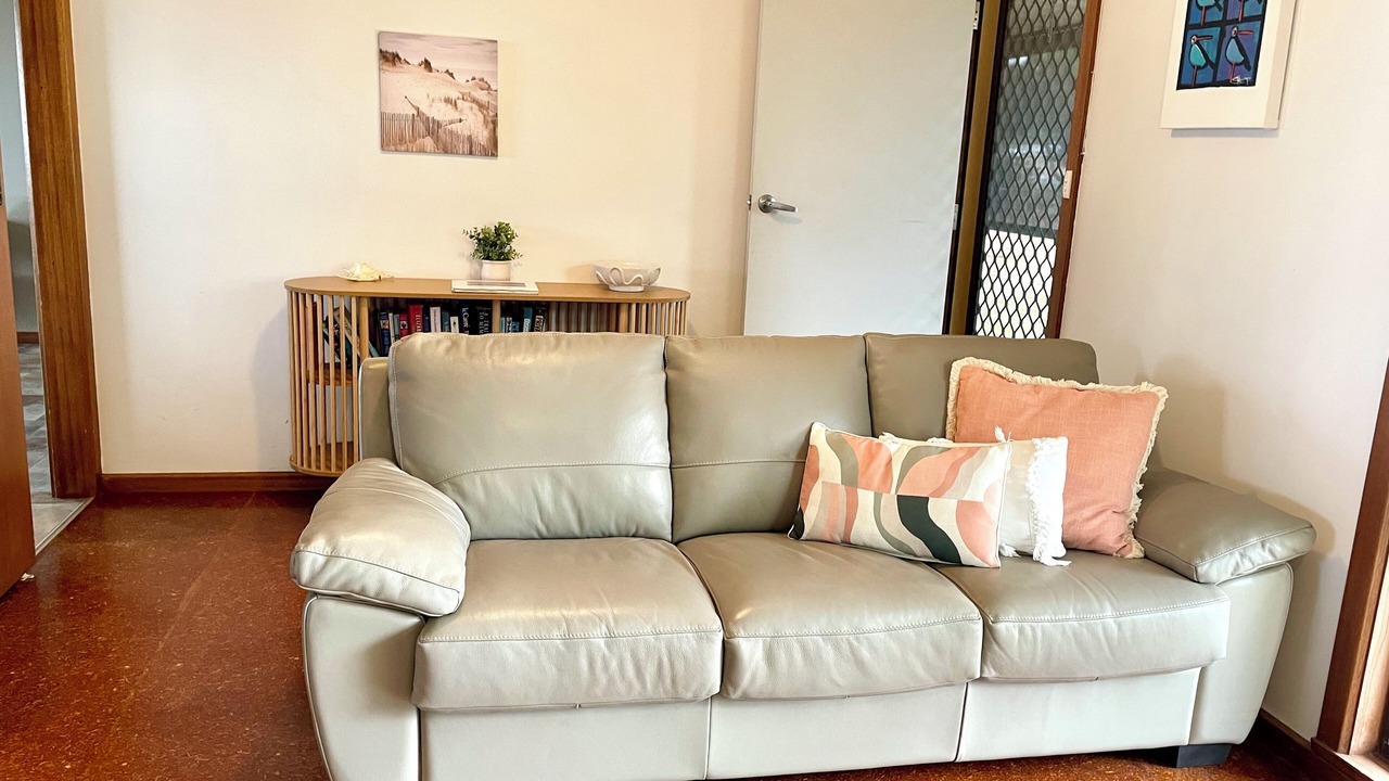 Photo of Livingroom in Emu Bay