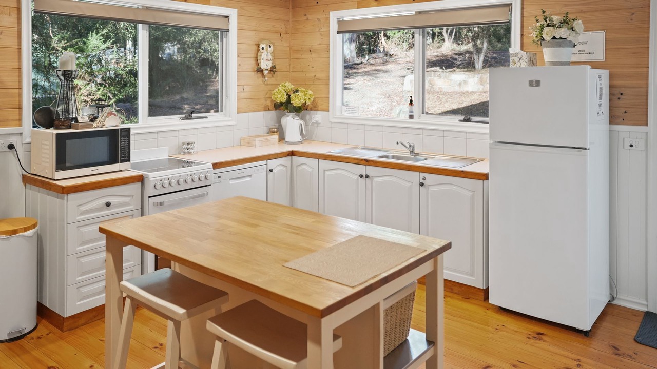 Photo of Kitchen in Sawmill Settlement
