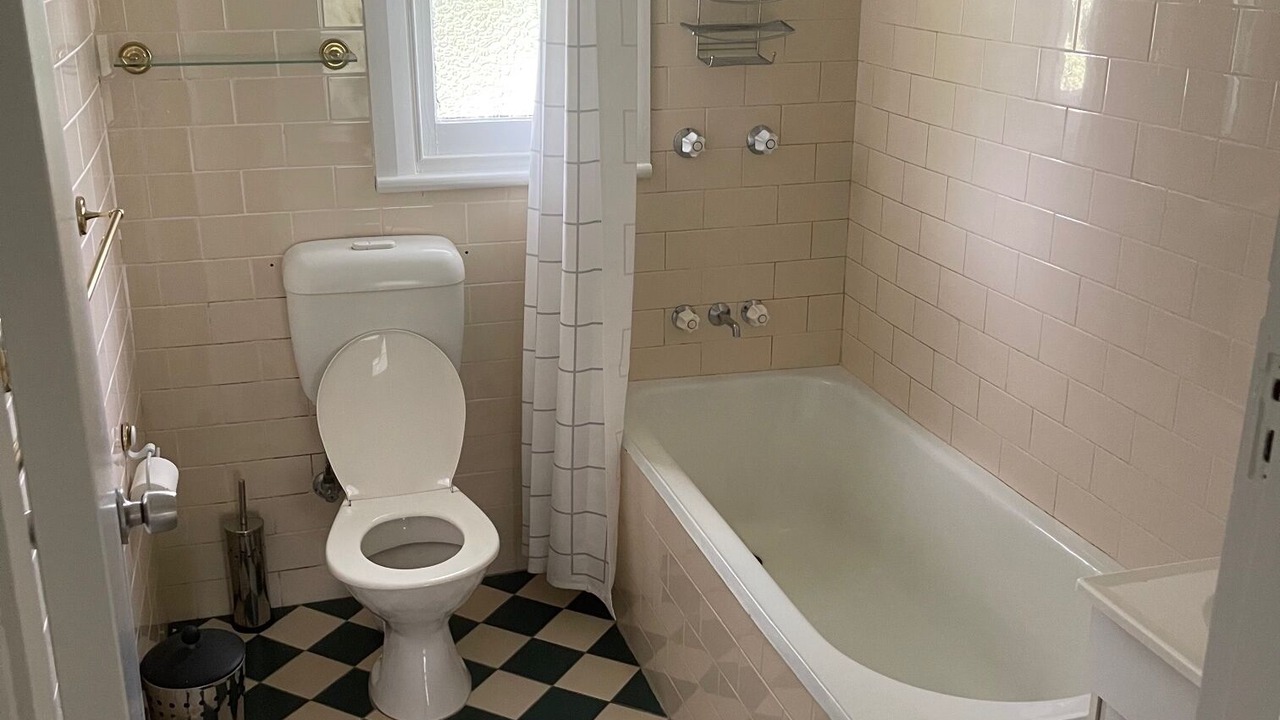 Photo of Bathroom in Megalong Valley
