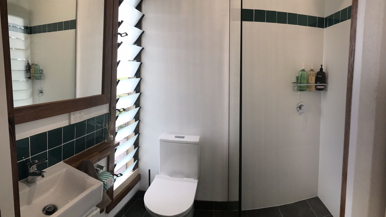 Photo of Bathroom in Main Arm