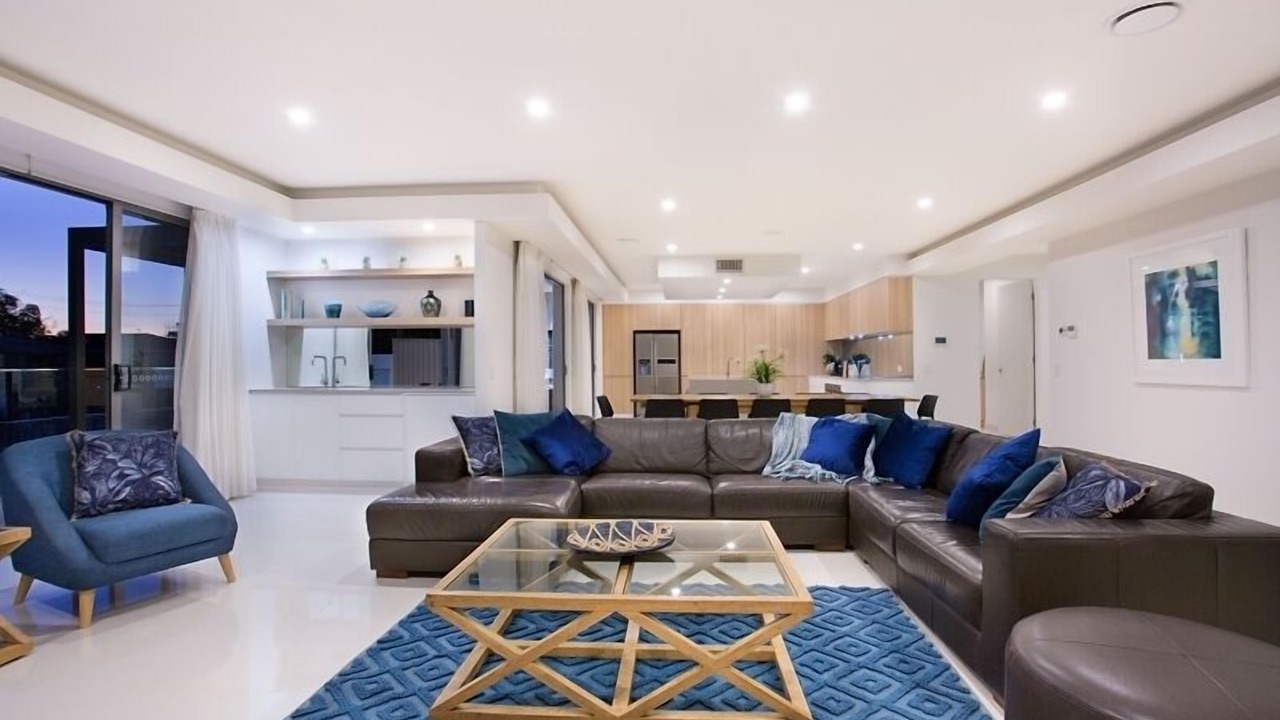 Photo of Livingroom in Broadbeach Waters