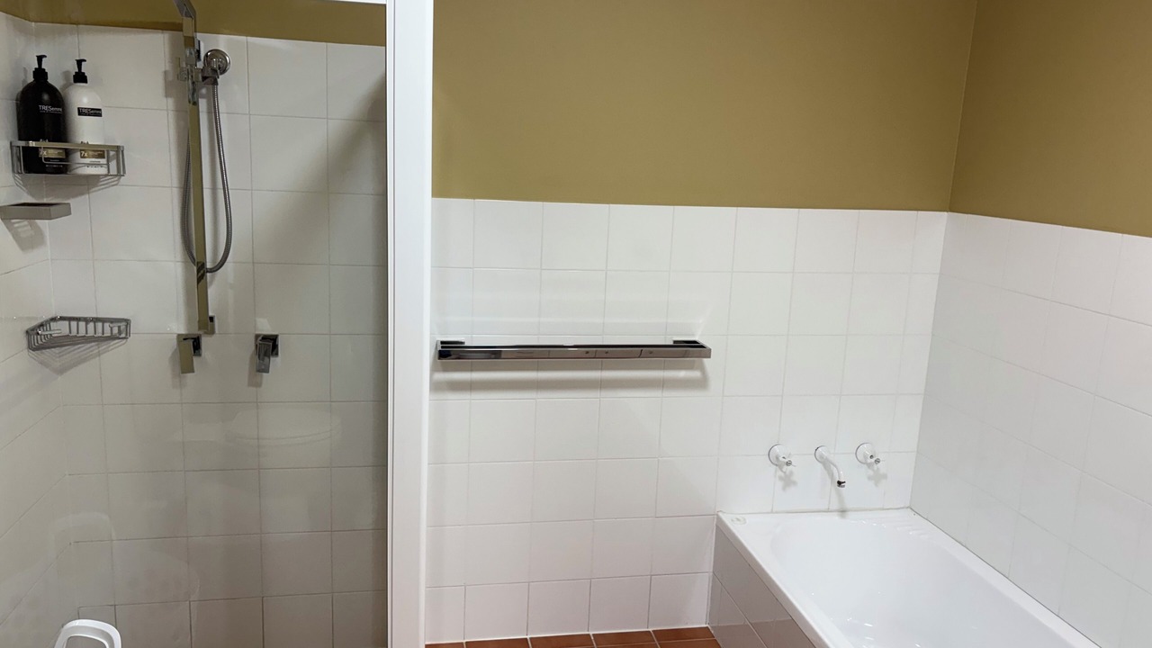 Photo of Bathroom in Narrawallee