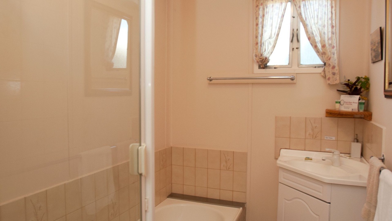 Photo of Bathroom in Orroroo