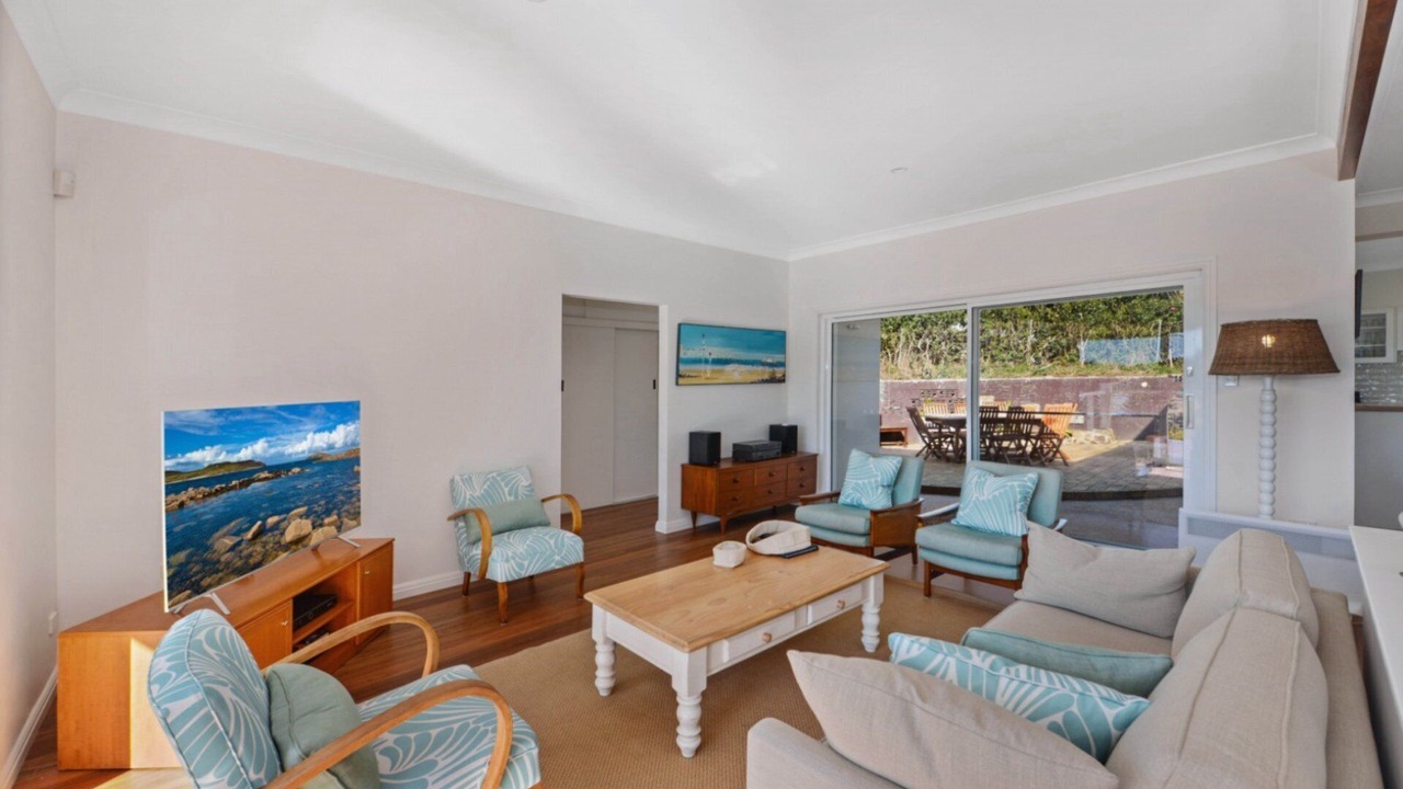 Photo of Livingroom in Avoca Beach