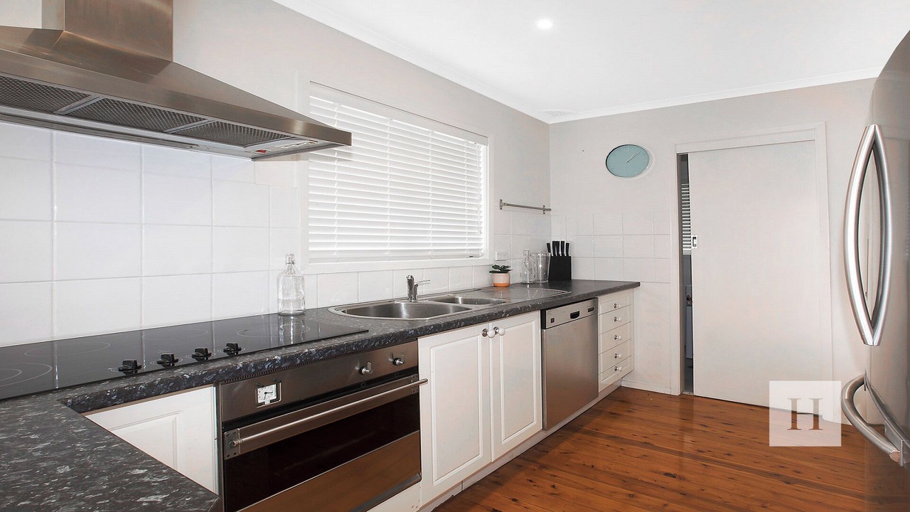 Photo of Kitchen in Gwandalan