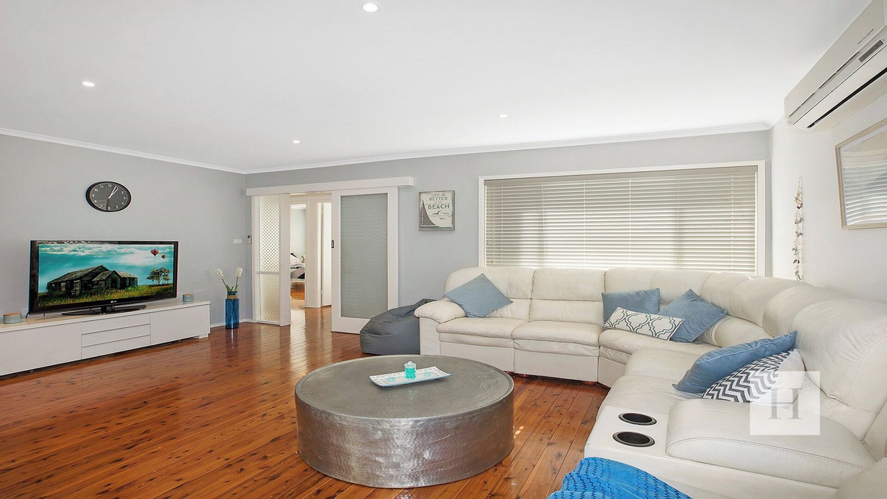 Photo of Livingroom in Gwandalan