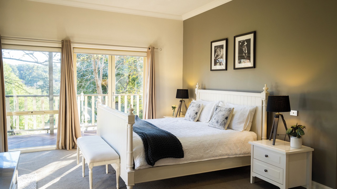 Photo of Bedroom in Emerald