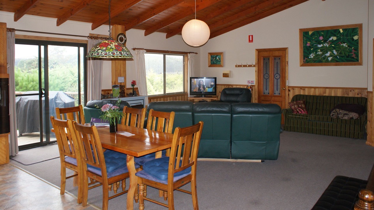 Photo of Livingroom in Promised Land