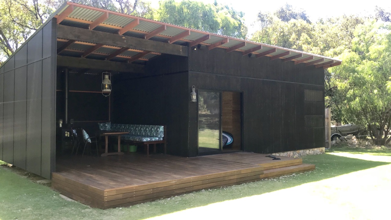 Photo of Patio Balcony in Eagle Bay