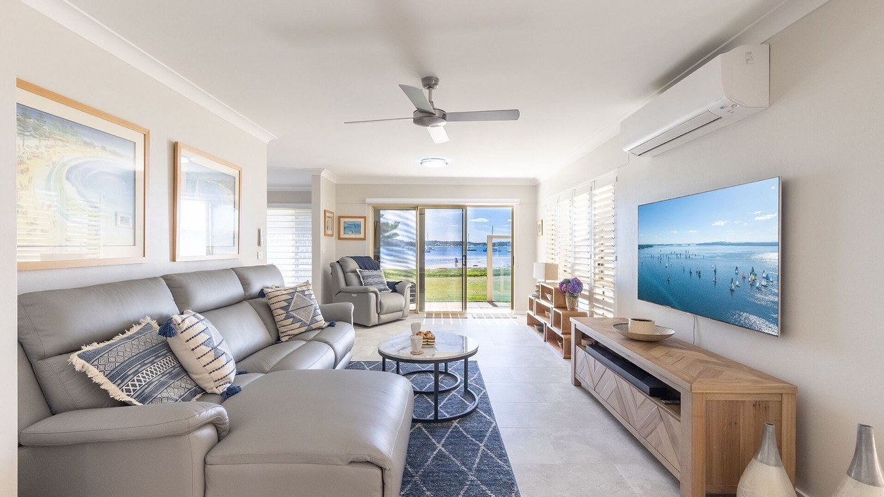 Photo of Livingroom in Corlette