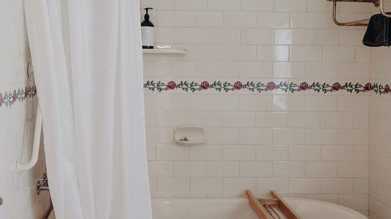 Photo of Bathroom in Port Macdonnell