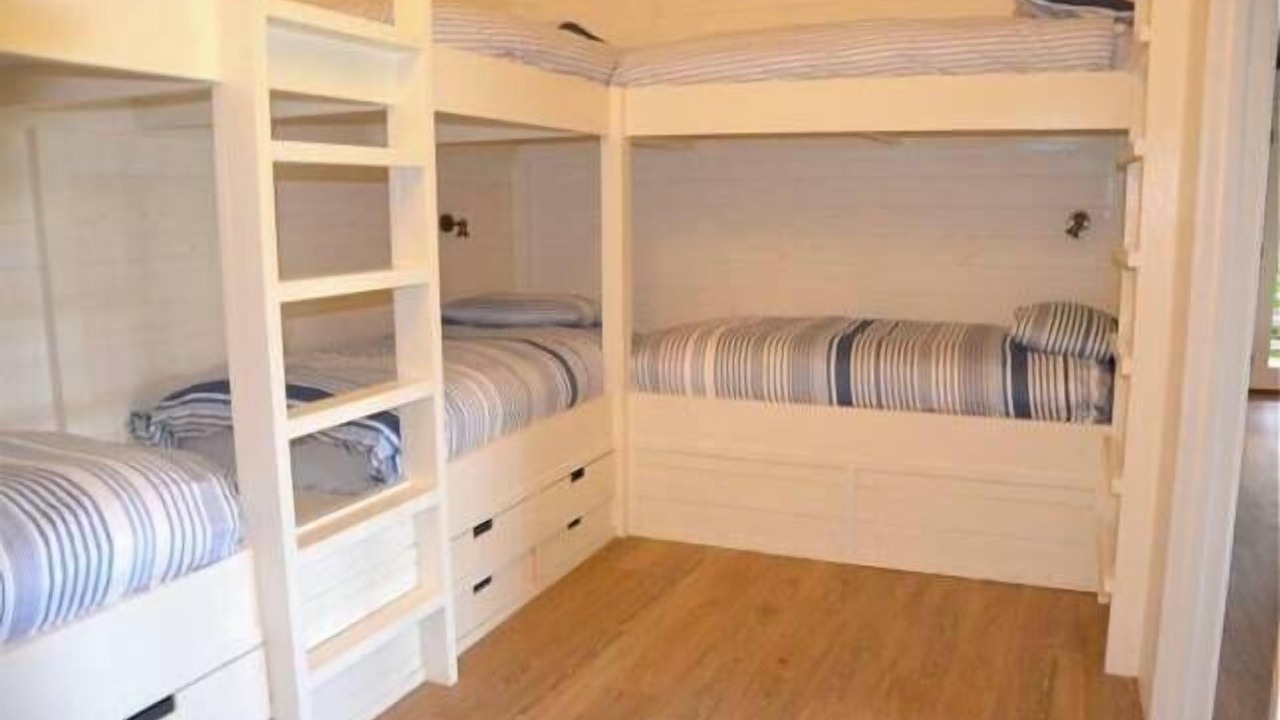 Photo of Bedroom in Rosedale