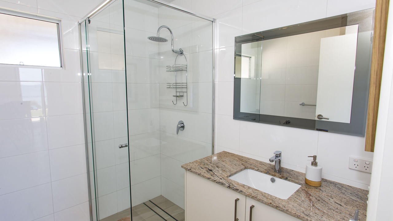 Photo of Bathroom in Peppermint Grove Beach
