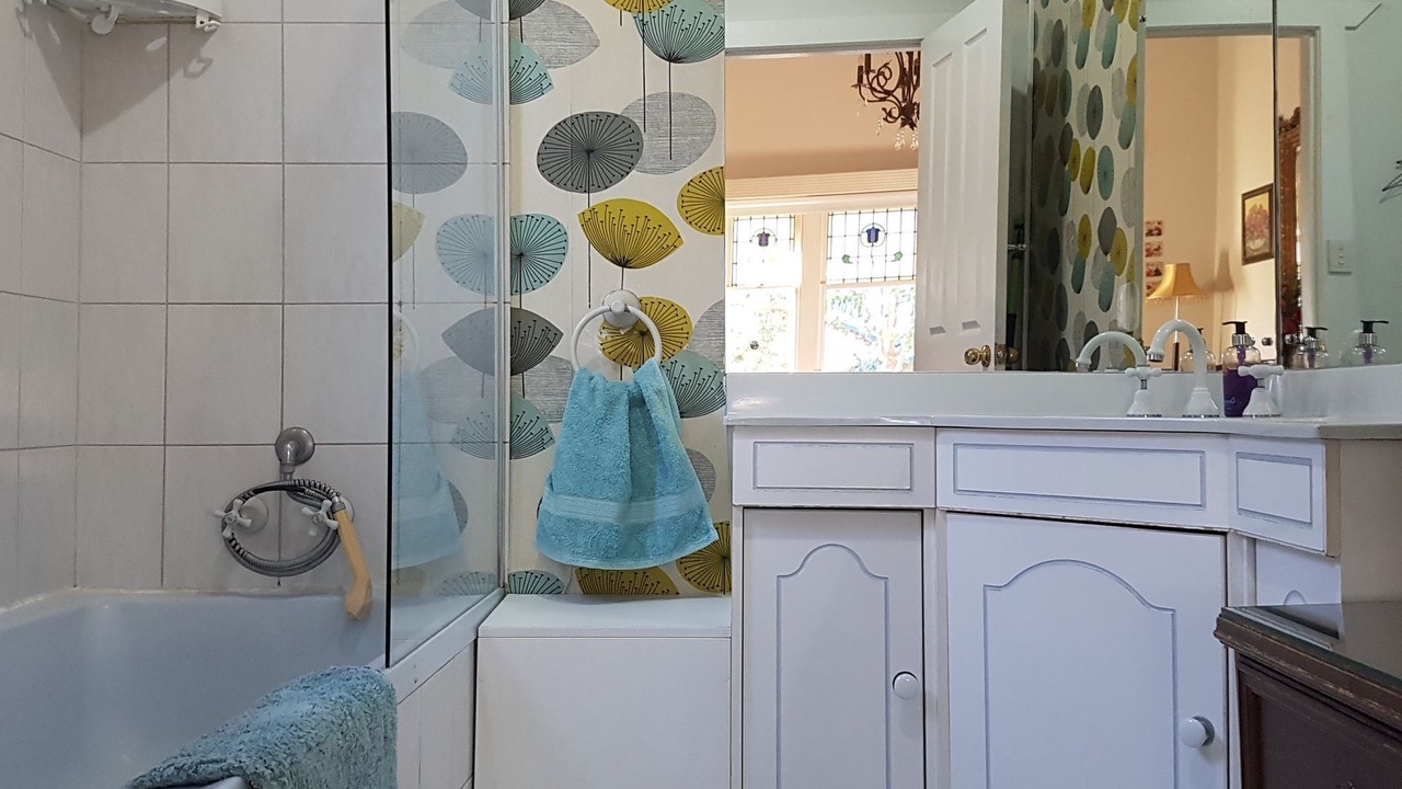 Photo of Bathroom in Prospect