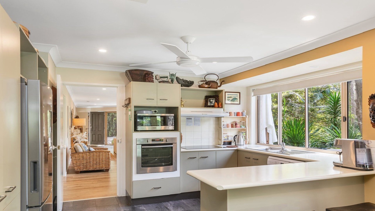 Photo of Kitchen in Macmasters Beach