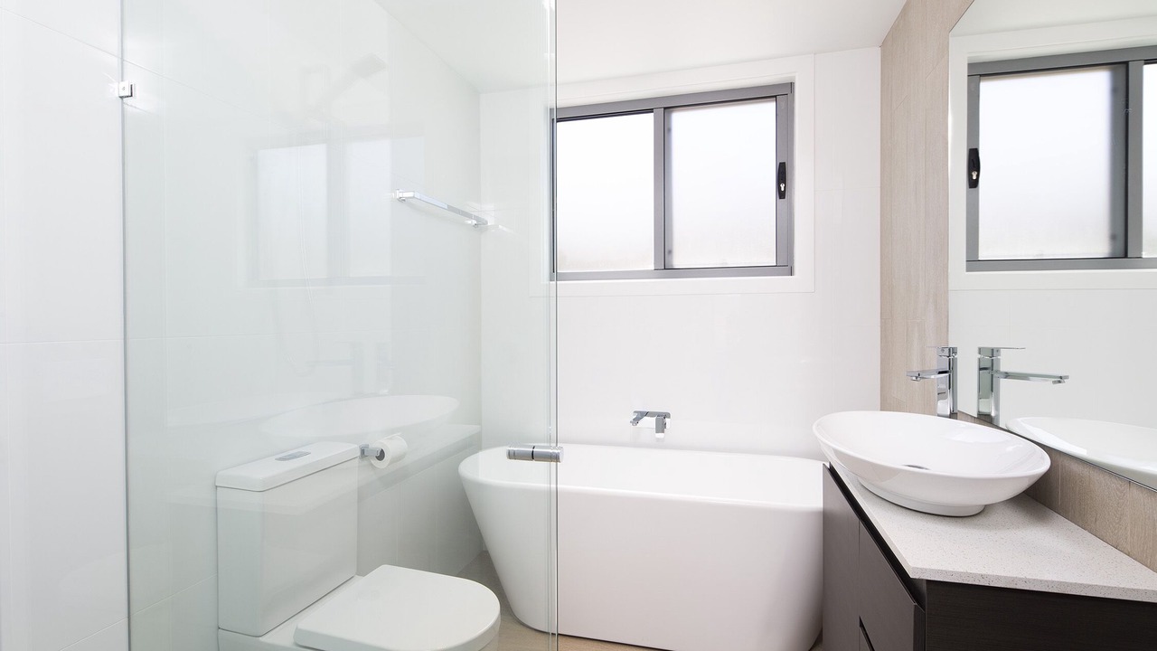Photo of Bathroom in Scotts Head