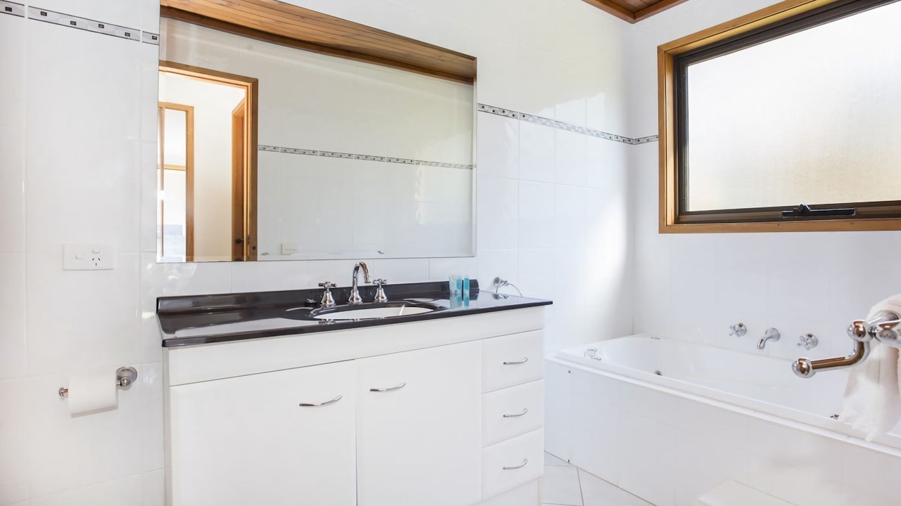 Photo of Bathroom in Mollymook