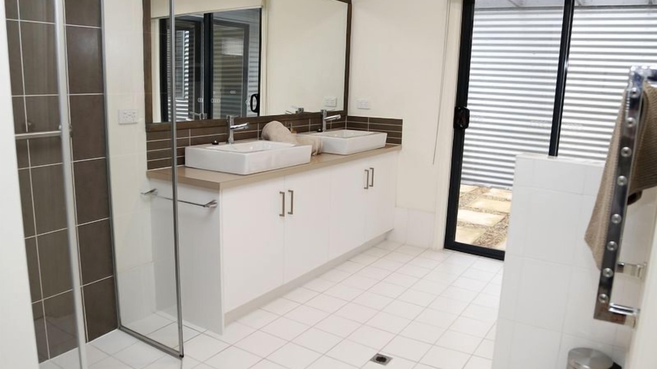 Photo of Bathroom in Encounter Bay