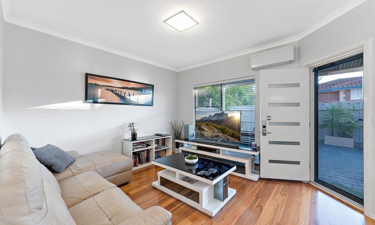 Photo of Livingroom in Scarborough