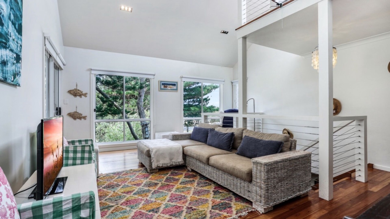 Photo of Livingroom in Hawks Nest