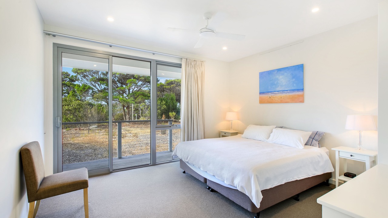 Photo of Bedroom in Island Beach