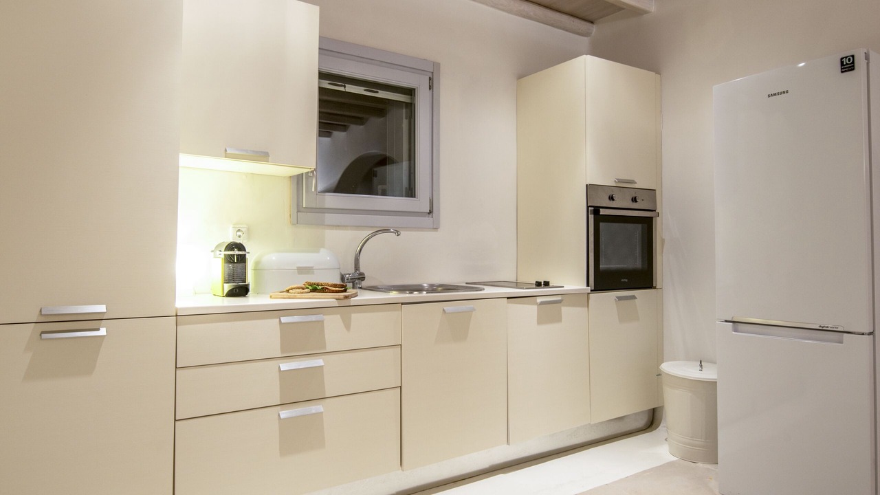 Photo of Kitchen in Faros Armenistis