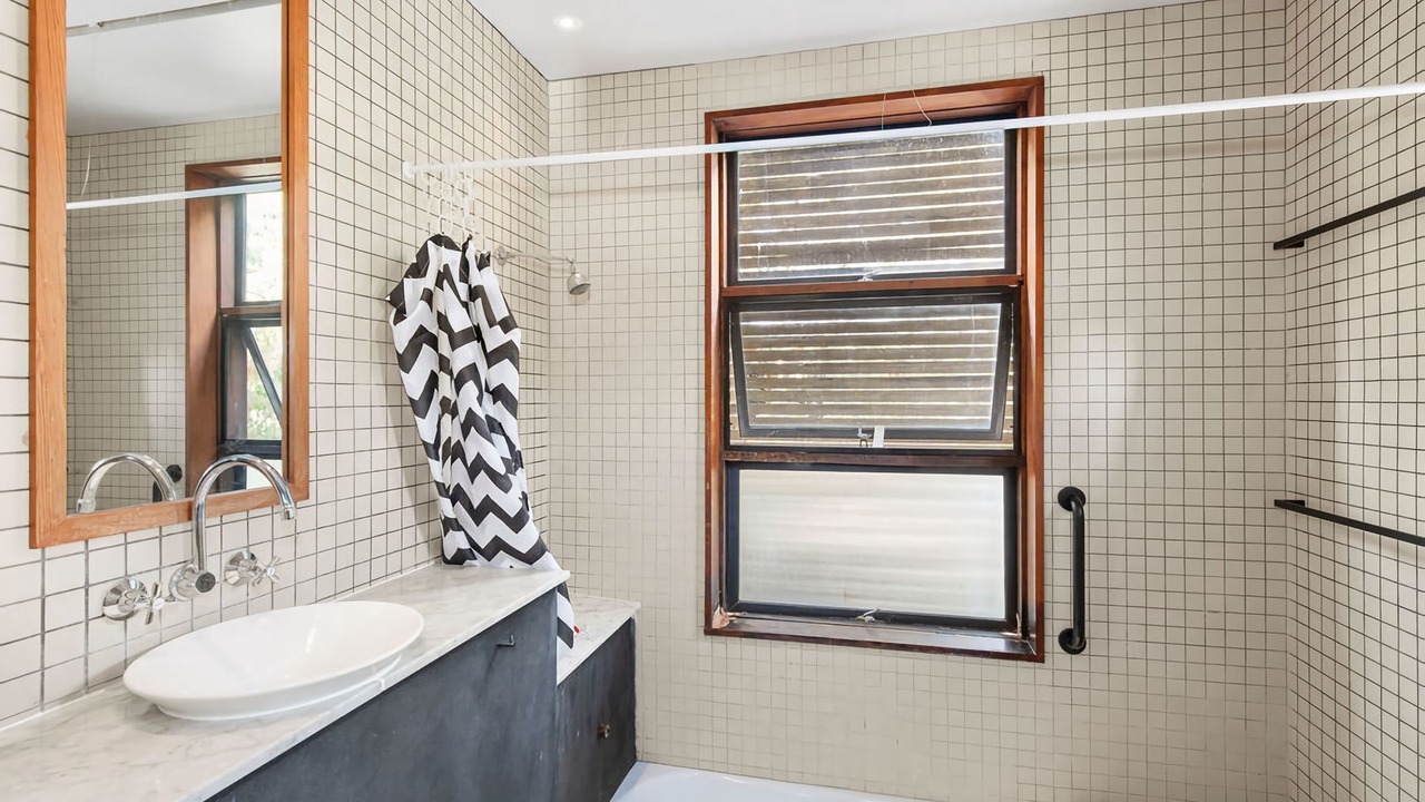 Photo of Bathroom in Emerald Beach